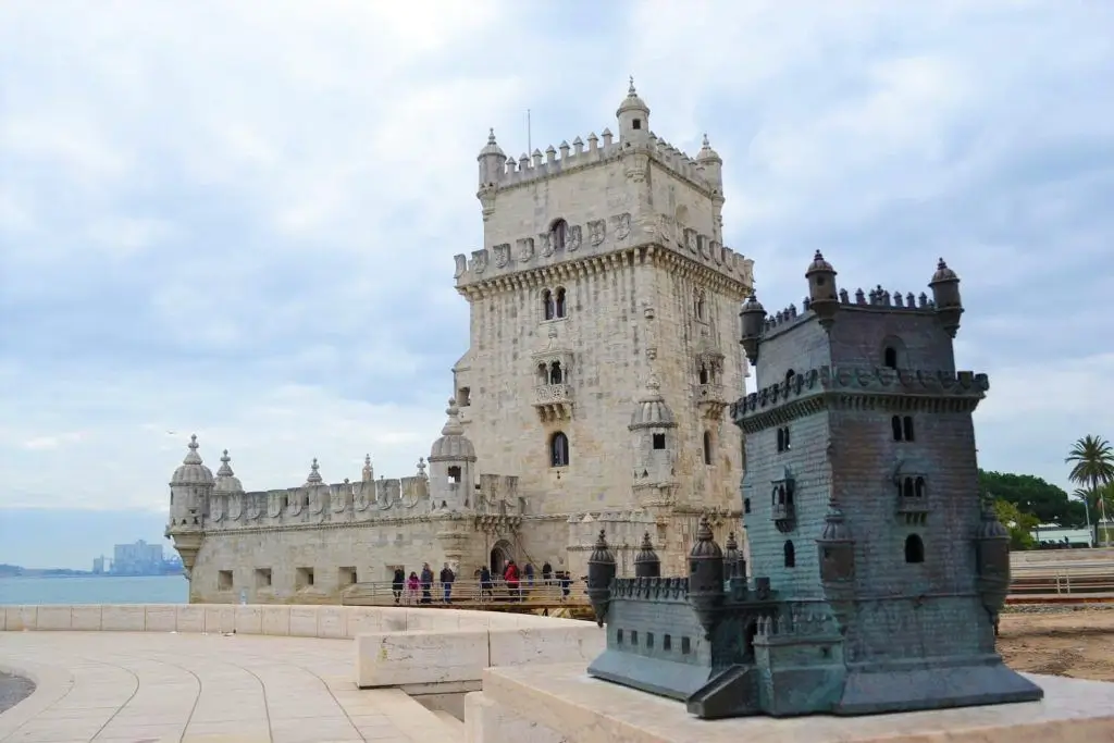 De turismo musical en Lisboa y visitando la Torre de Belén