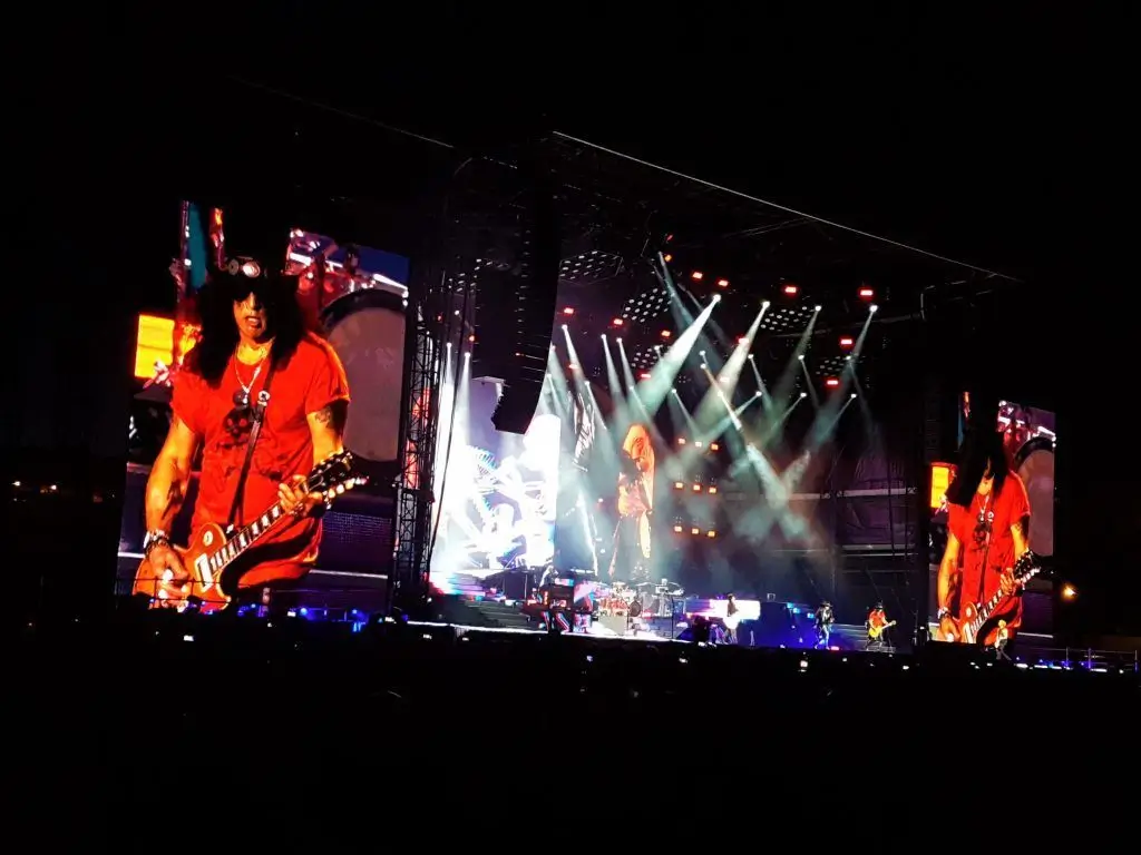 Turismo musical viendo a Guns and Roses en Lisboa